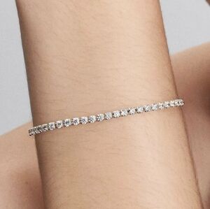 Pandora Sterling Silver Sparkling Tennis Bracelet Brand New Never Worn